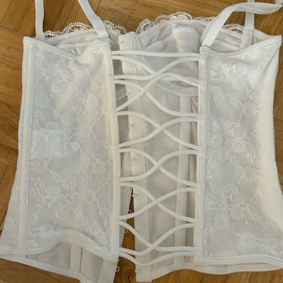 New corset top - Picture 4 of 4